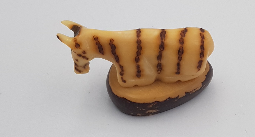 Articiones Zebra Handmade Figurine  Tagua New 3cm 4cm 2cm