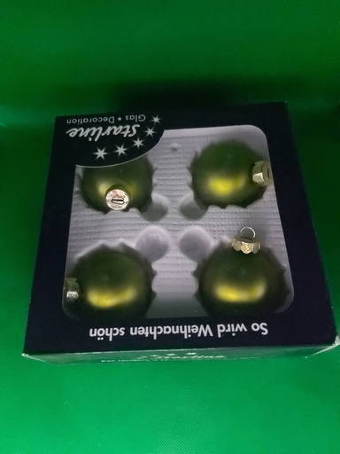 Star Line Green Christmas Balls